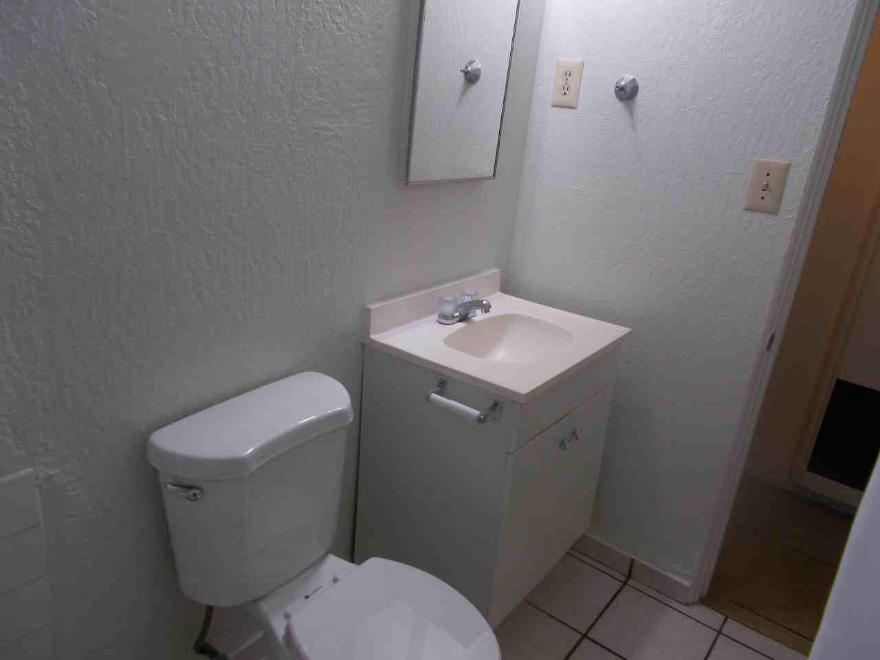 4335 N 15th Ave #9 - Photo 7 of 19