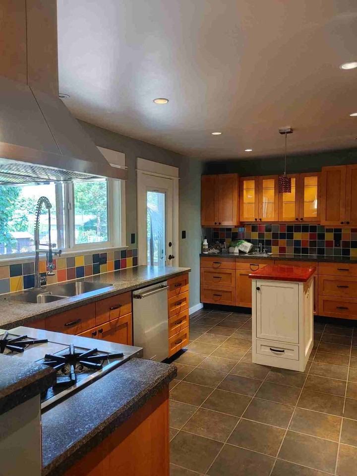 9645 Carleton Street - Photo 2 of 16