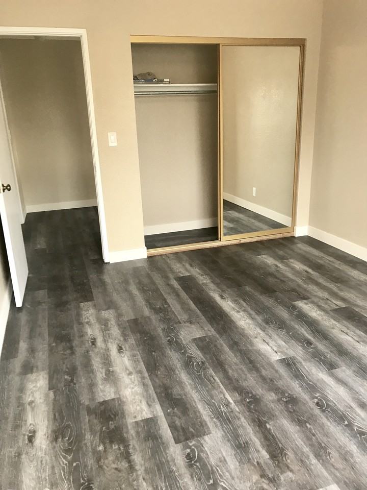 259 N Chester Ave #1 - Photo 3 of 11