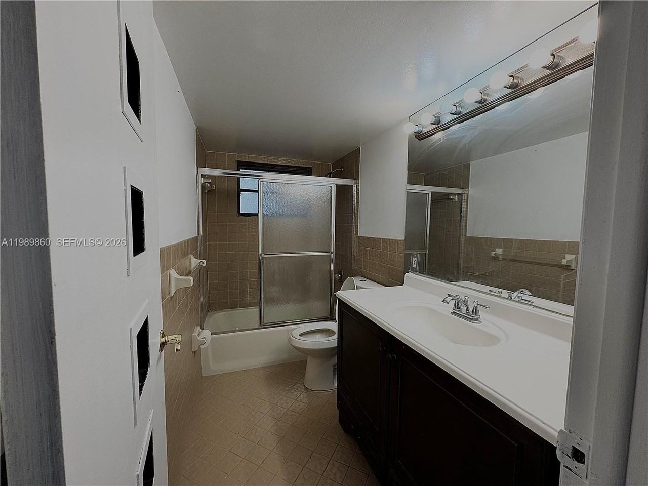 3911 Farragut Street #3911 - Photo 3 of 23