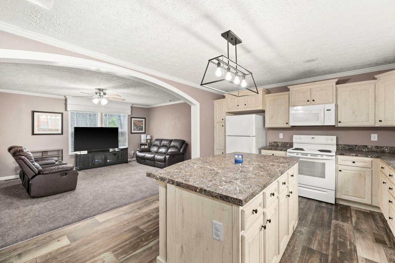 13115 Arcadia Rd - Photo 7 of 49