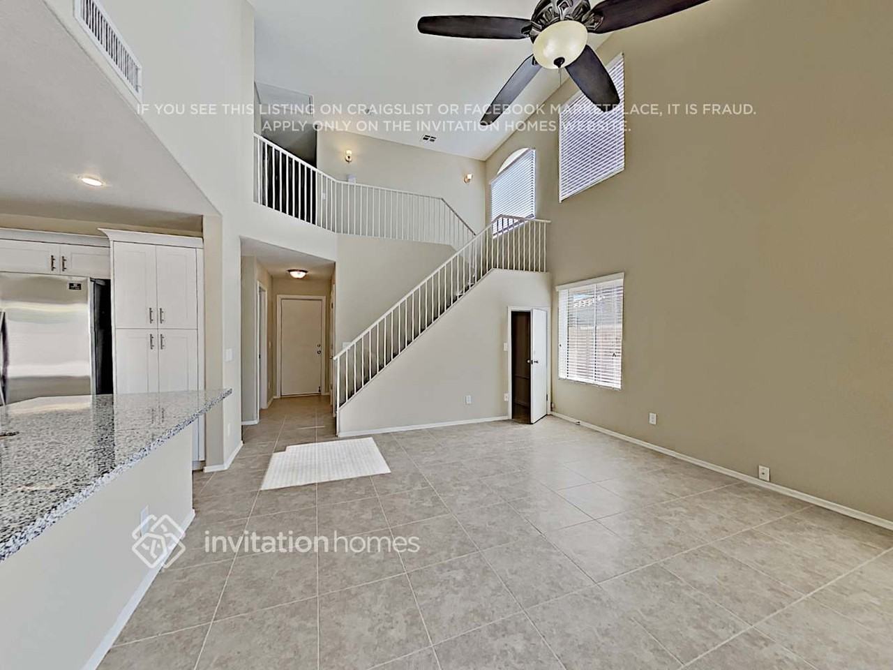 7436 W Crest Ln - Photo 6 of 25