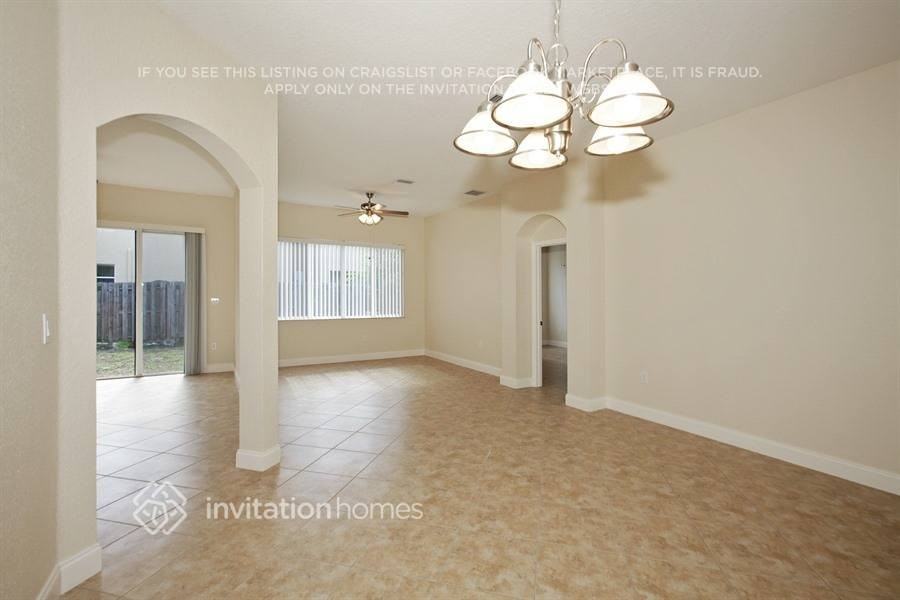 859 Sw 155th Ct - Photo 3 of 17