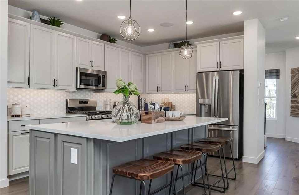 11549 S Dorian Dr - Photo 2 of 27