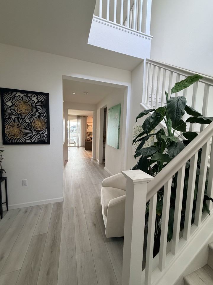 3215 Delta Coves Drive - Photo 4 of 20