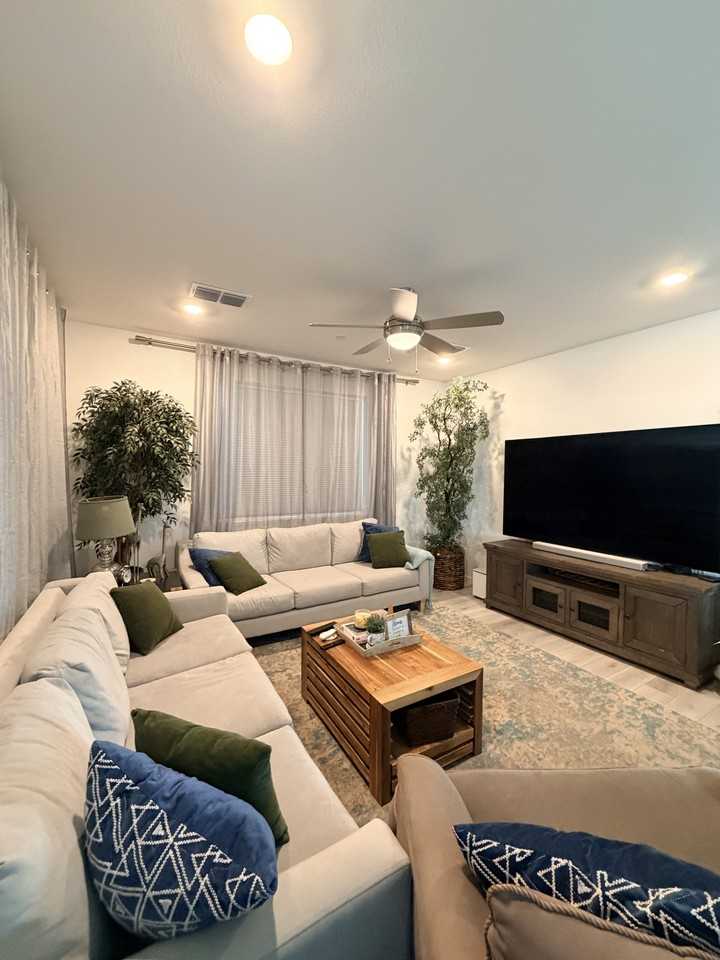 3215 Delta Coves Drive - Photo 6 of 20