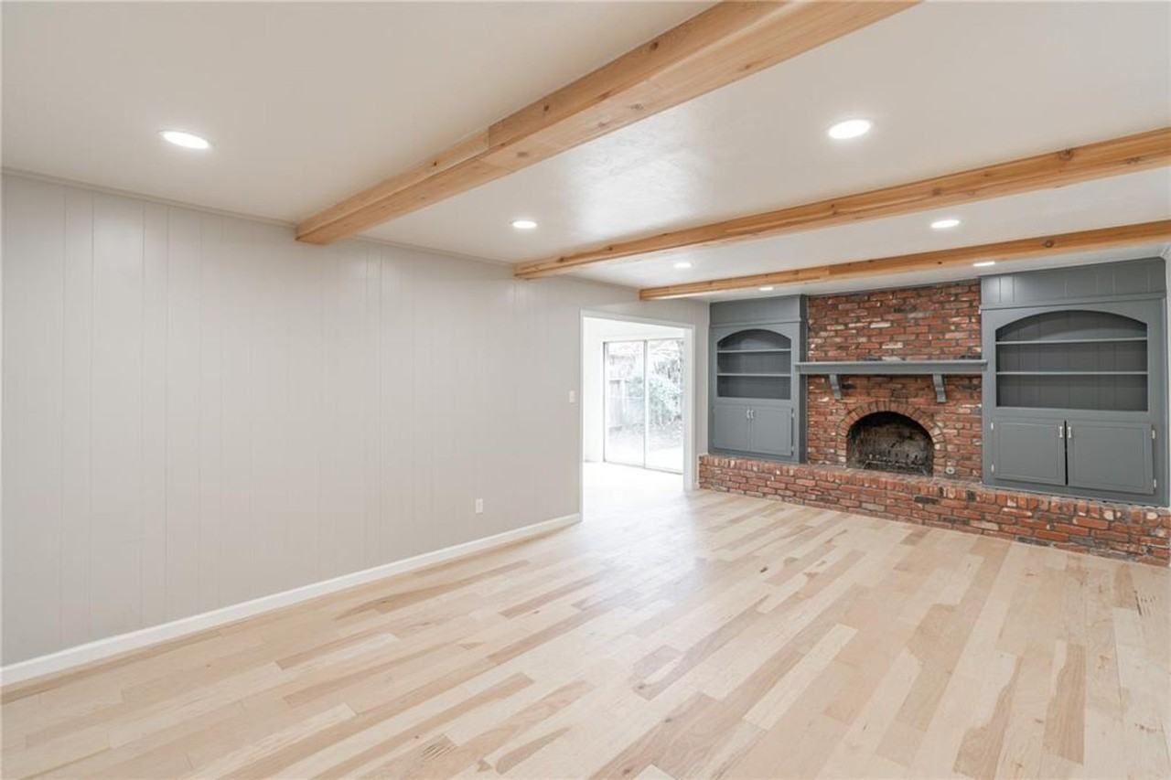 5124 Nw 19th Ter - Photo 2 of 31