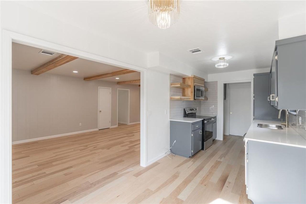 5124 Nw 19th Ter - Photo 6 of 31