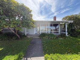 featured image of 1210 Harris St