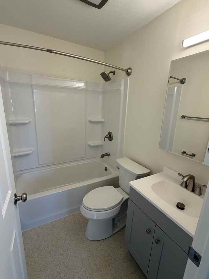 4632 Eastman Ave - Photo 5 of 12