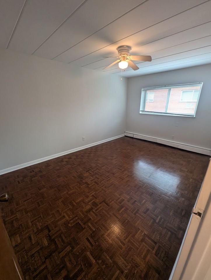 1621 Asmann Ave - Photo 7 of 12