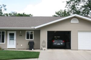 featured image of 503 W Elm St