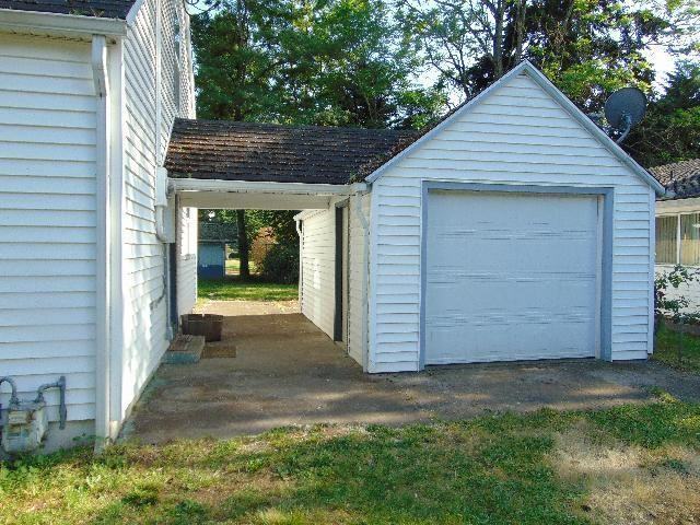 3010C Falk Rd - Photo 2 of 21