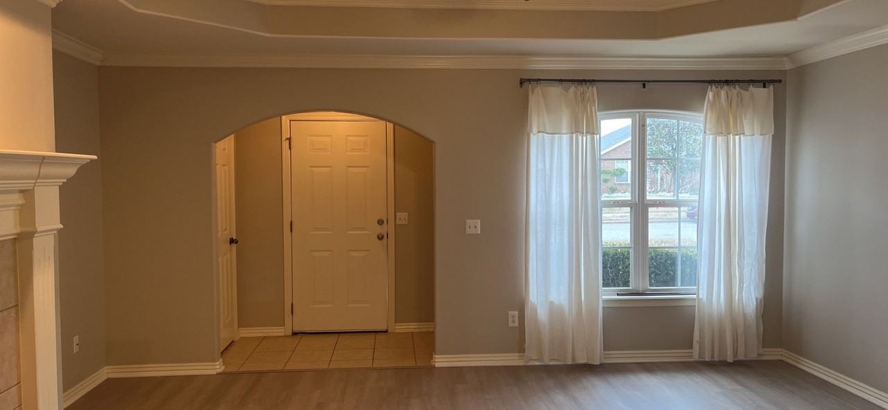 3702 Sw Moline Ave - Photo 2 of 14