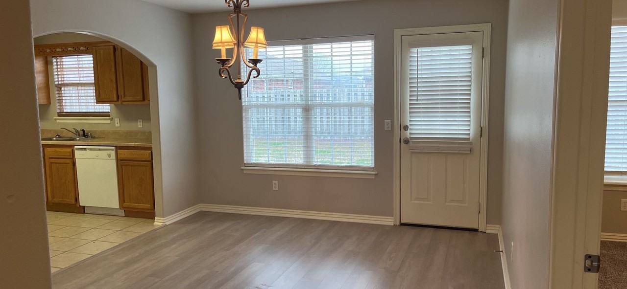 3702 Sw Moline Ave - Photo 5 of 14