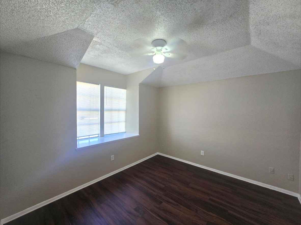 3042 Sienna Dr - Photo 4 of 11