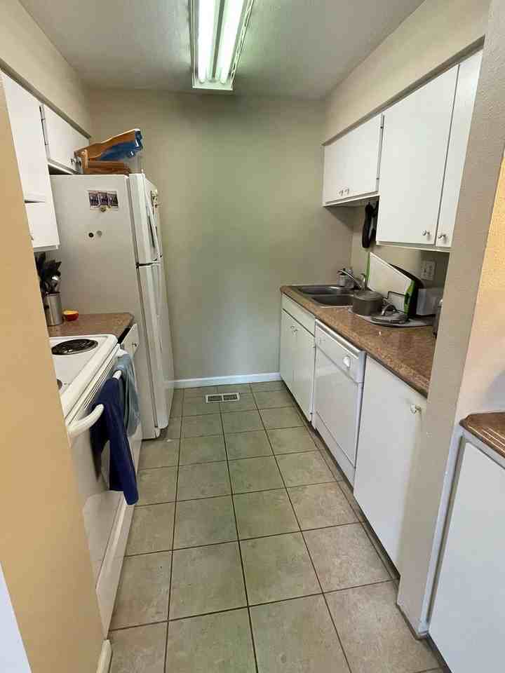 1889 E 5725 S - Photo 4 of 10