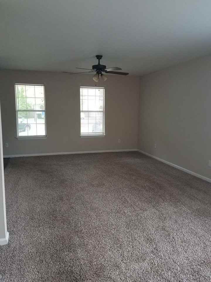 268 Town Pointe Way - Photo 3 of 22