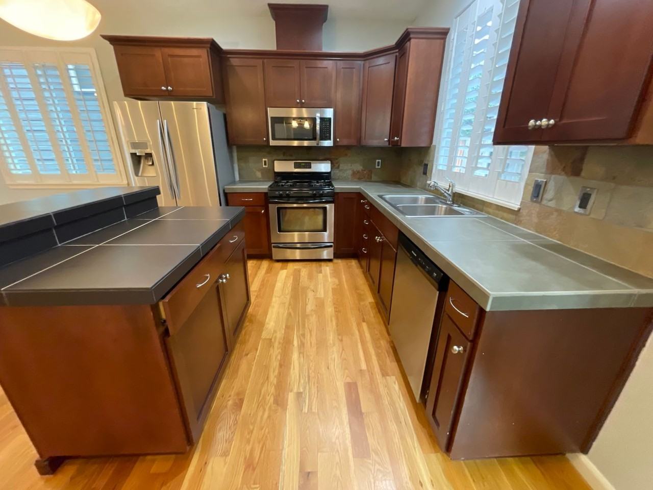 3057 Sw 173rd Ave - Photo 5 of 46