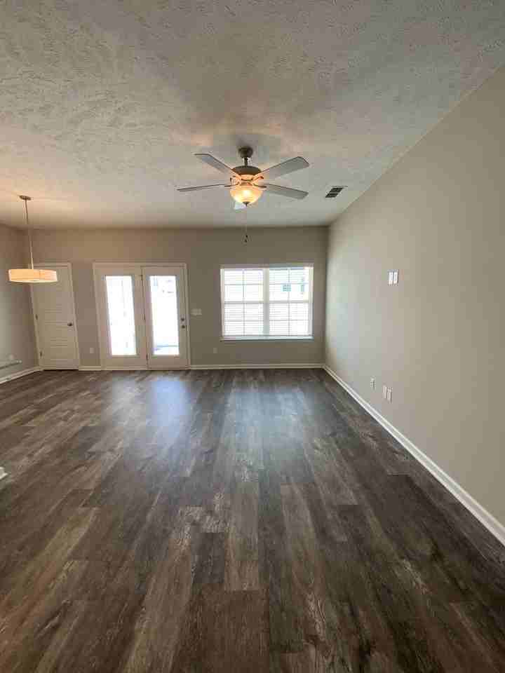 1808 Streamsong Dr - Photo 5 of 27