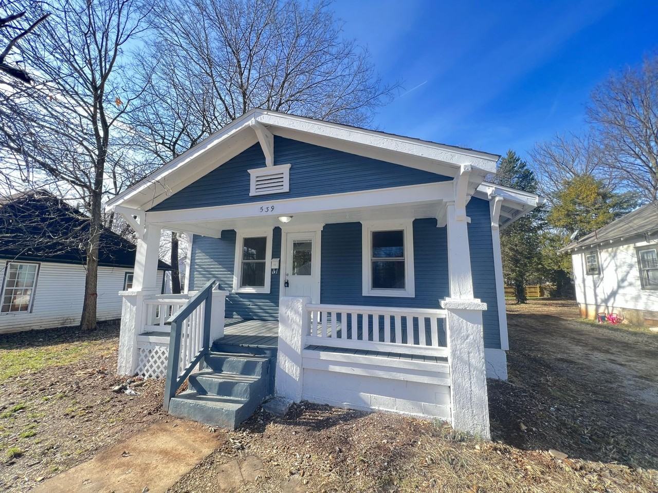 539 S Fort Ave - Photo 6 of 16