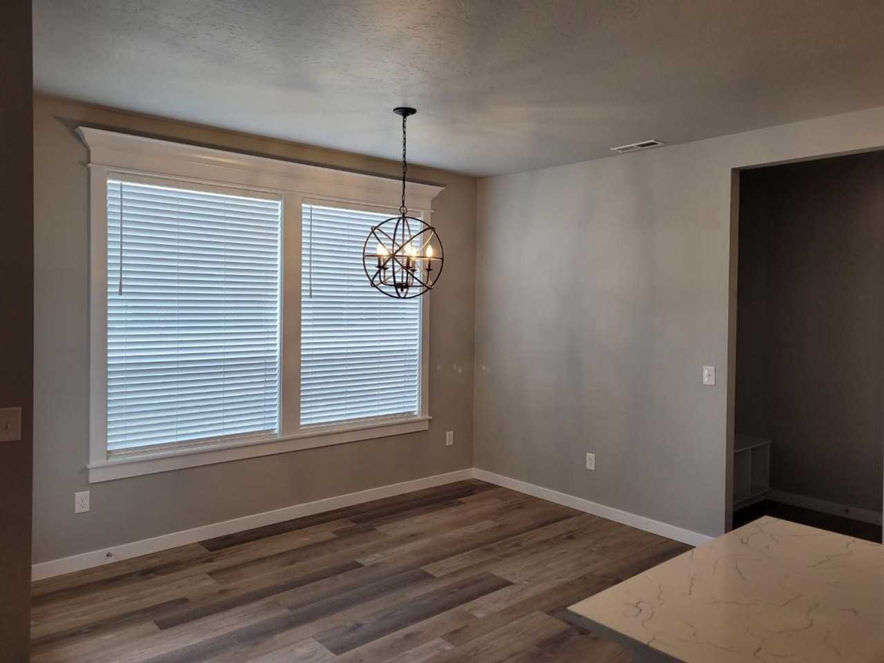 1217 W Davenport St - Photo 7 of 19