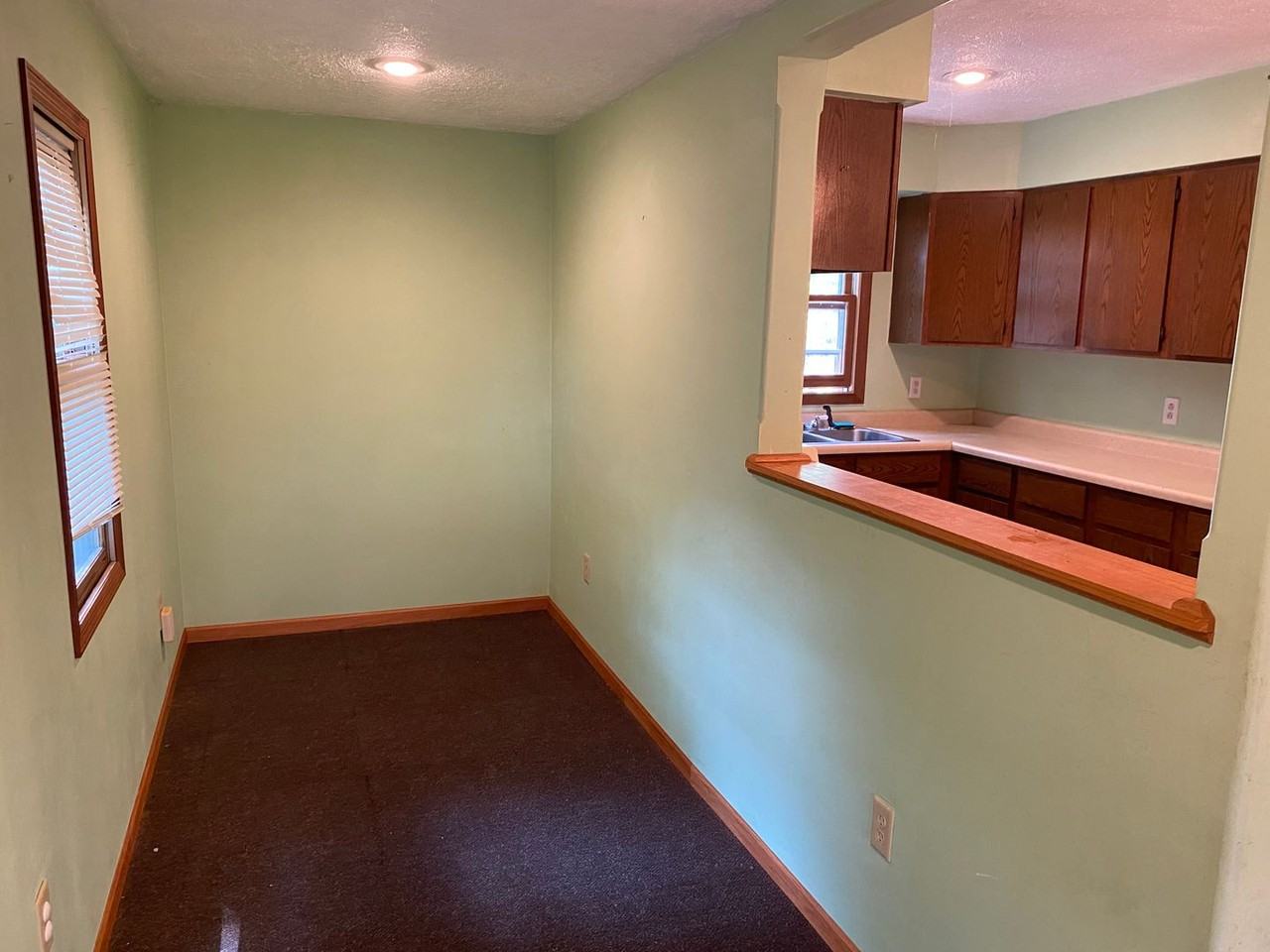 308 Hendricks St - Photo 4 of 15