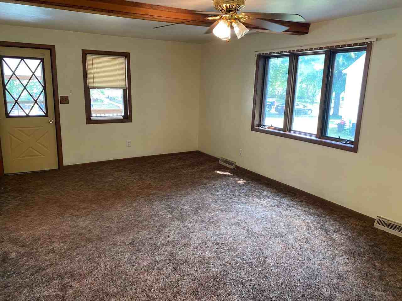 308 Hendricks St - Photo 5 of 15