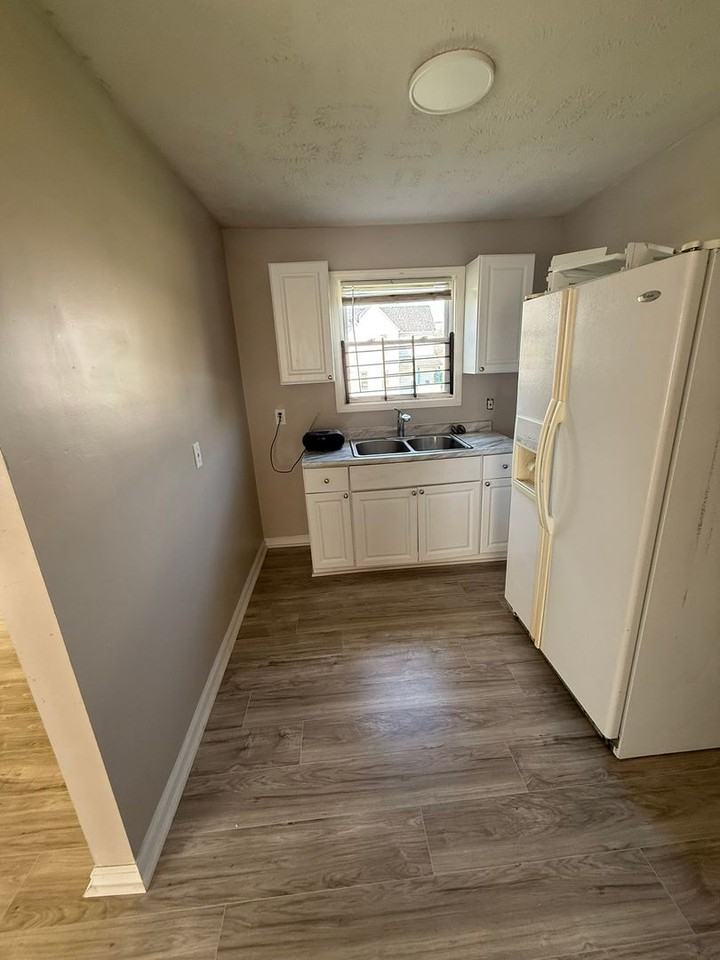 9602 Anderson Ave - Photo 4 of 29