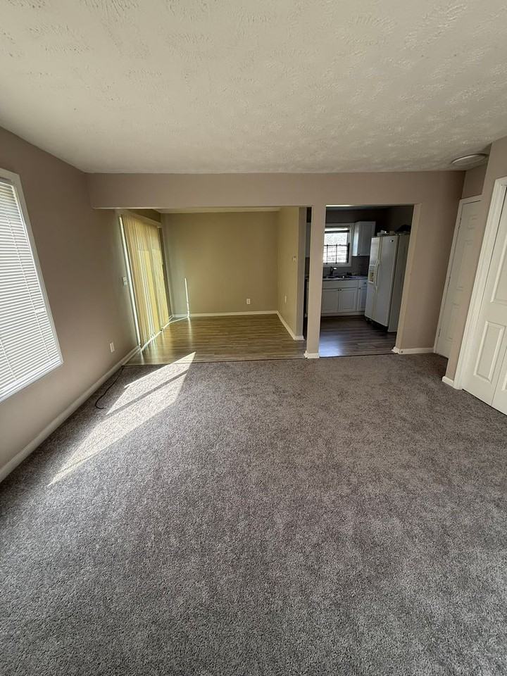 9602 Anderson Ave - Photo 7 of 29