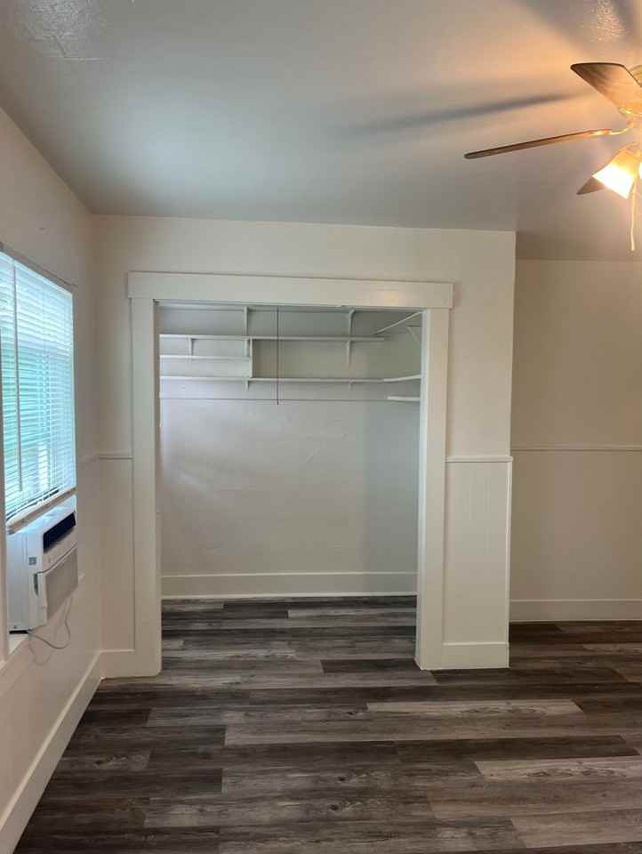 1516 F St - Photo 4 of 4