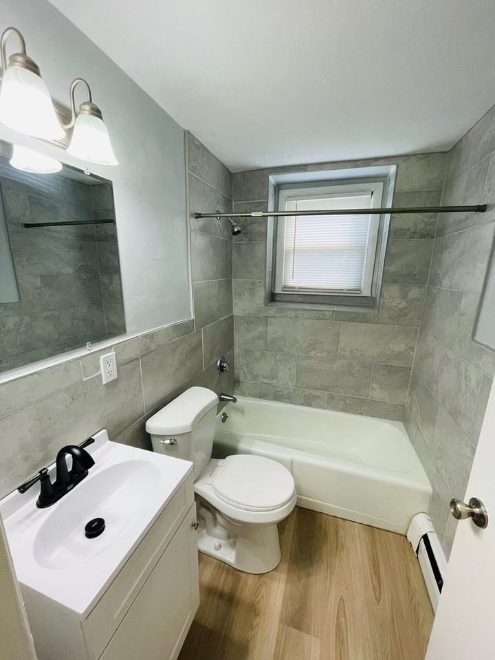 153 West Boylston St. - Photo 4 of 10