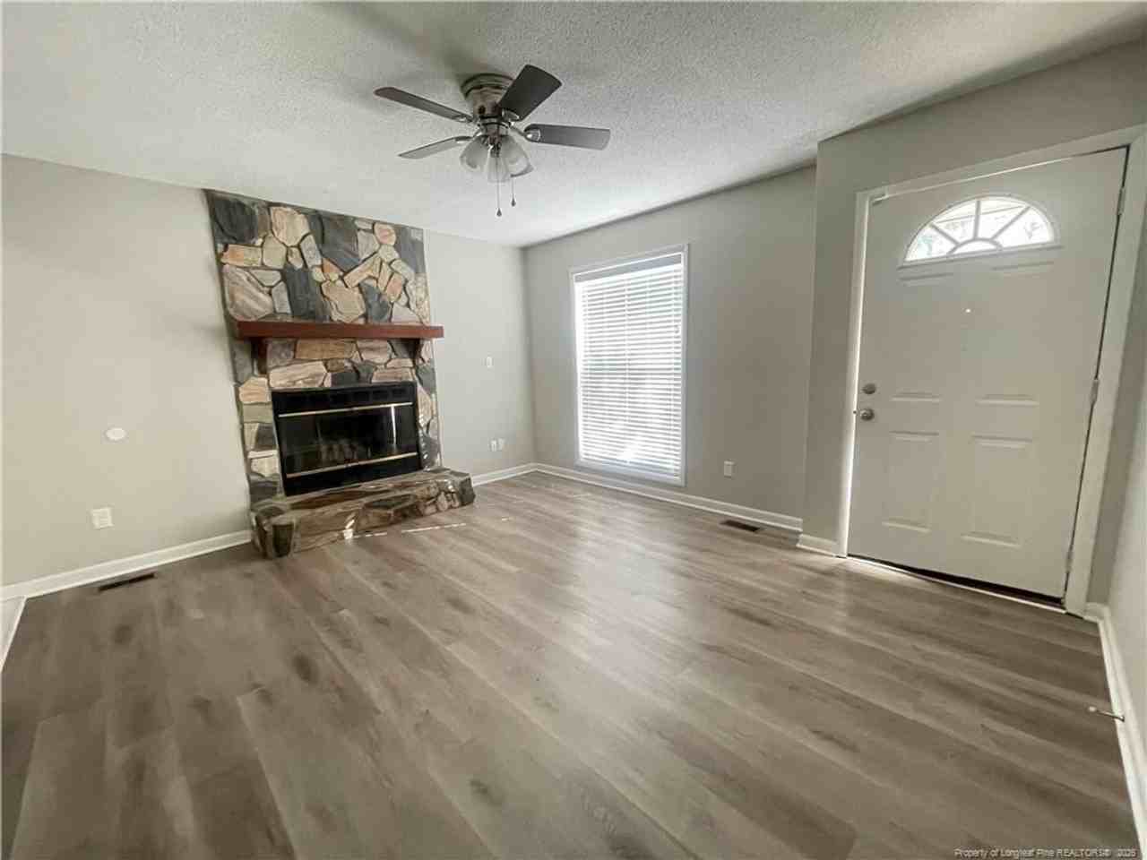 6804 Leeds Ct - Photo 3 of 16