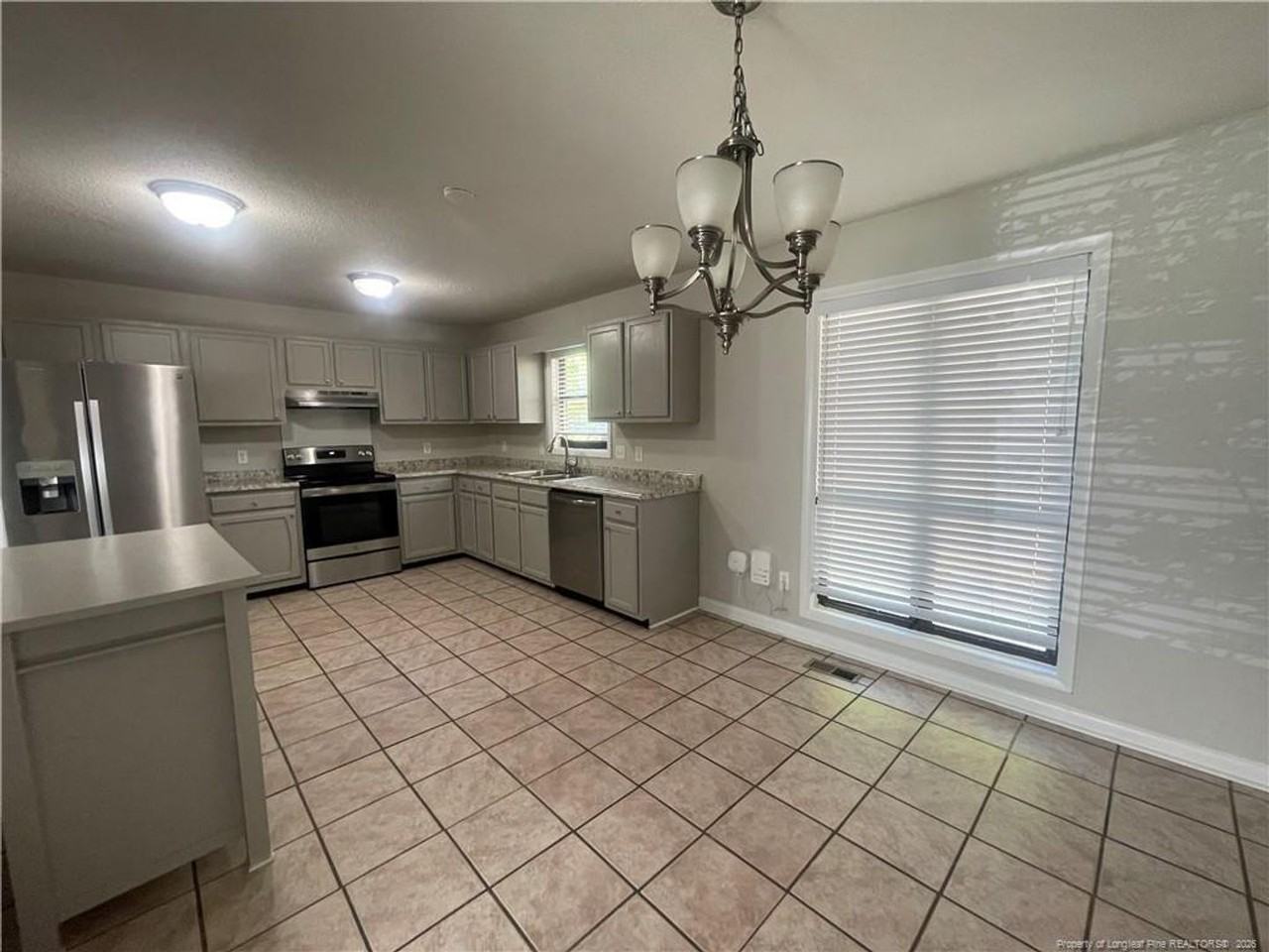 6804 Leeds Ct - Photo 5 of 16