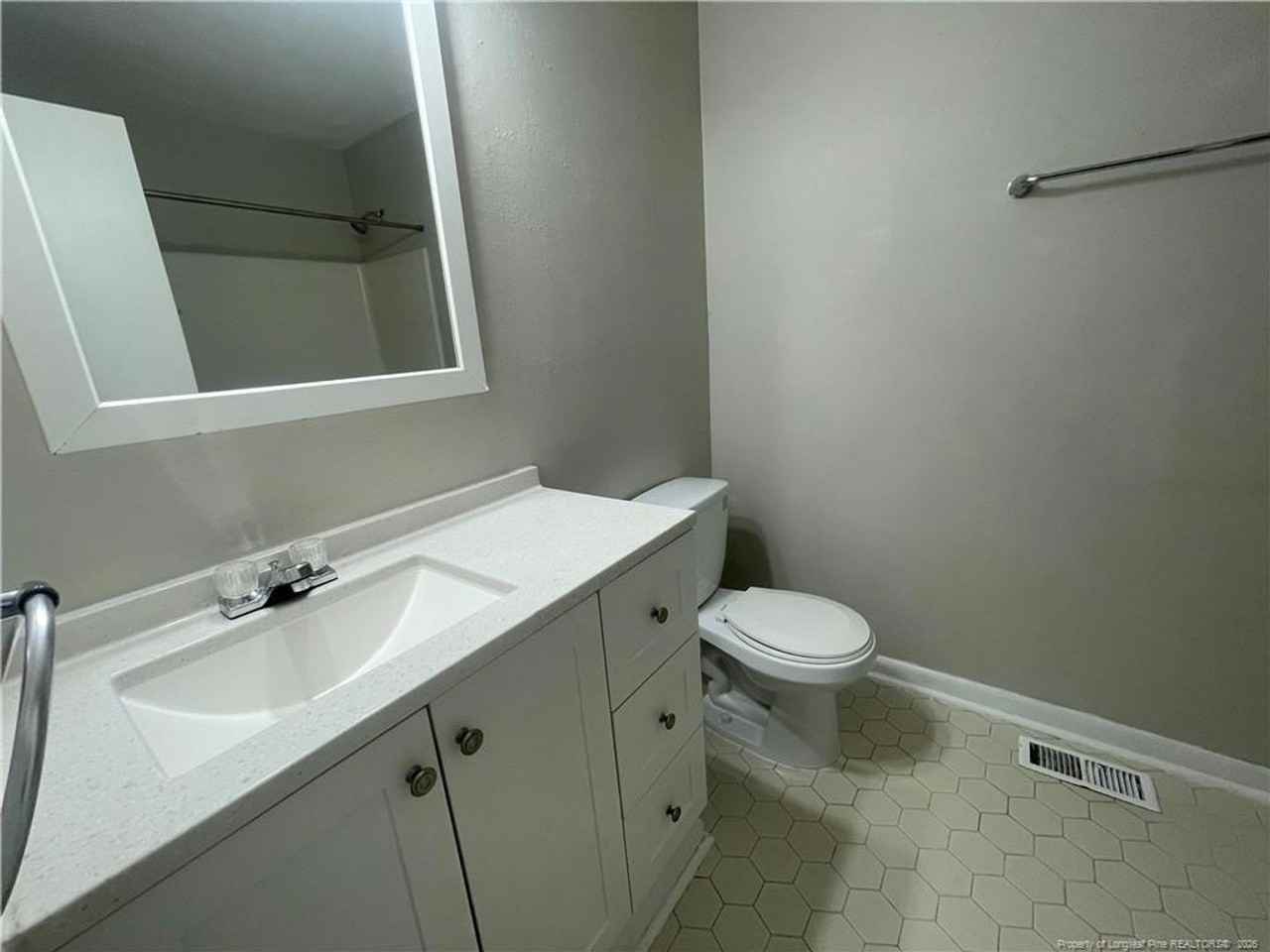 6804 Leeds Ct - Photo 7 of 16