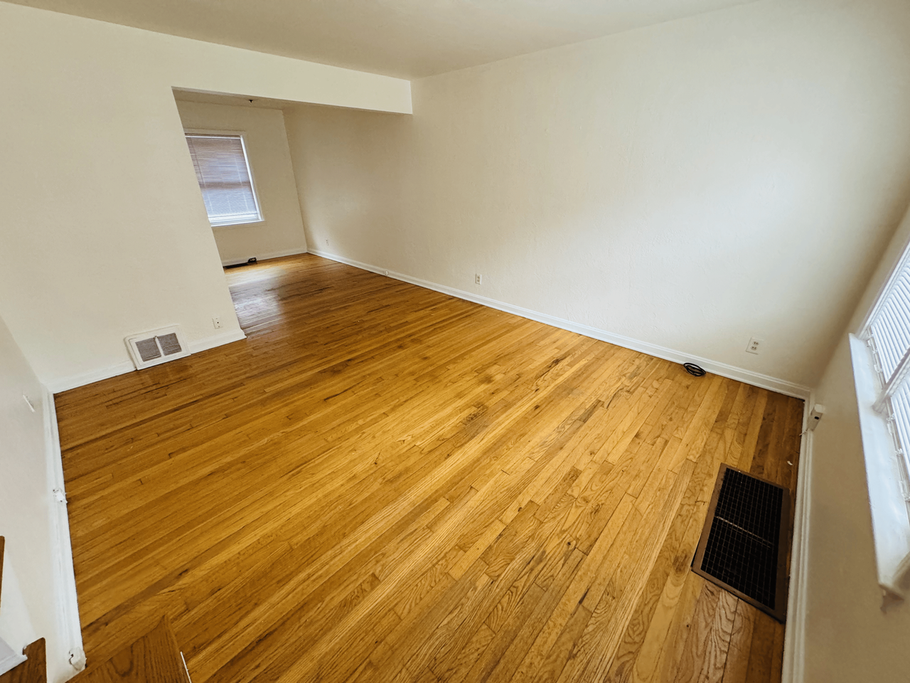 1814 S Vermont Ave - Photo 6 of 9