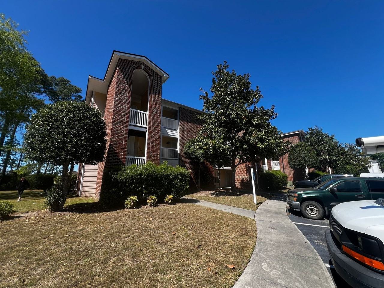 4243 Villas Dr - Photo 2 of 21