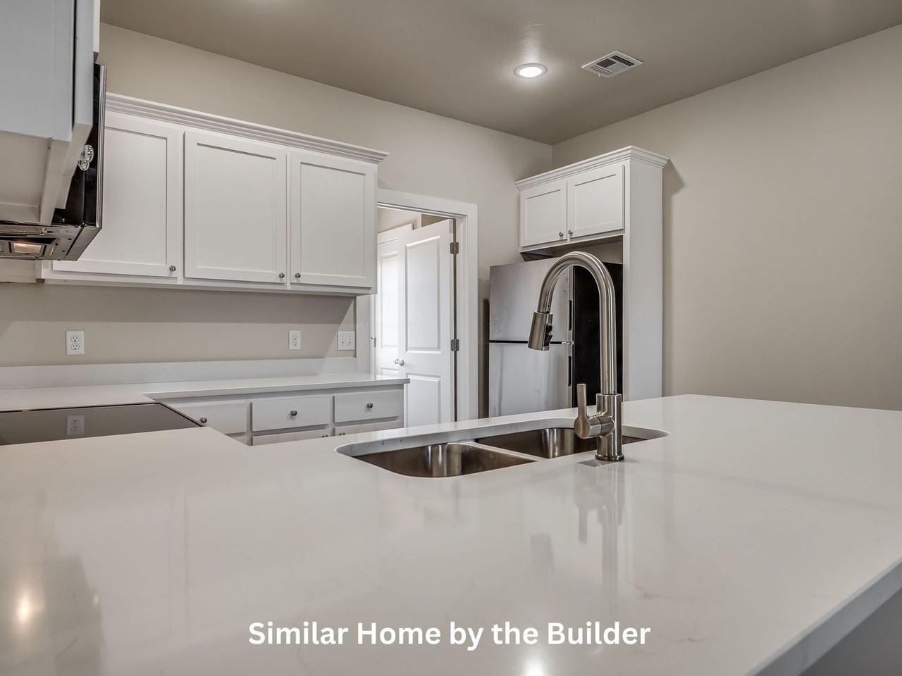 115 Sterling Dr - Photo 6 of 37