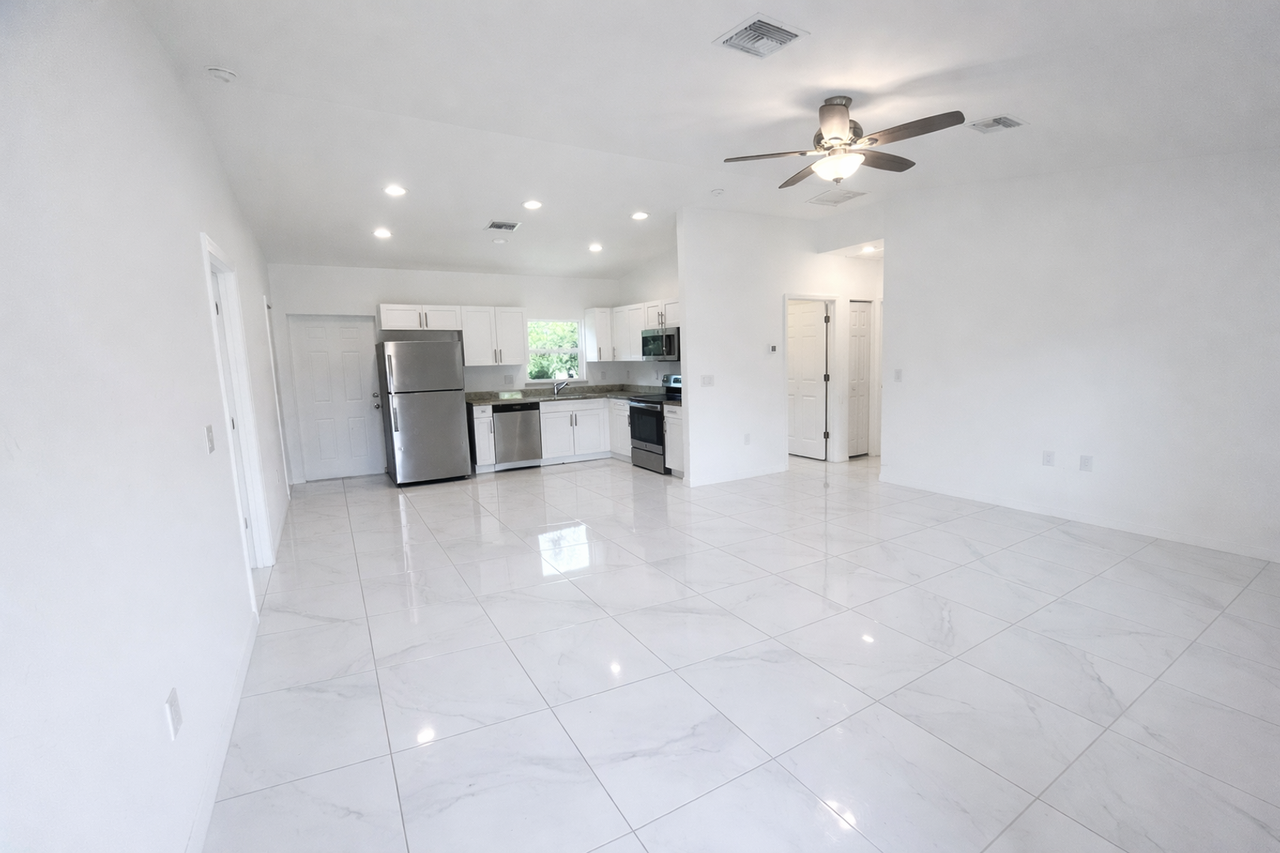 2517 56th St Sw - Photo 3 of 17