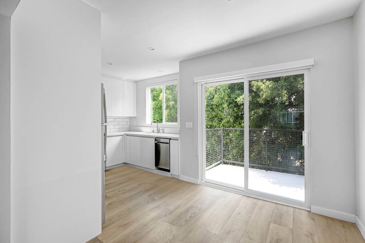 3240 Fay - Photo 3 of 32