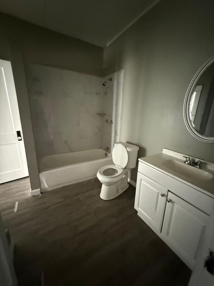 2530 Pierce St - Photo 7 of 8