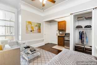 798 Post - Photo 1 of 1