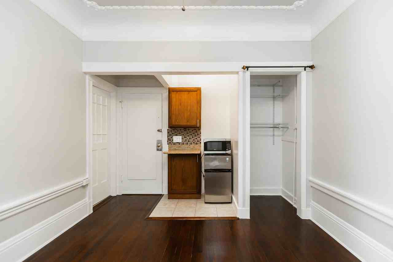 798 Post - Photo 3 of 33