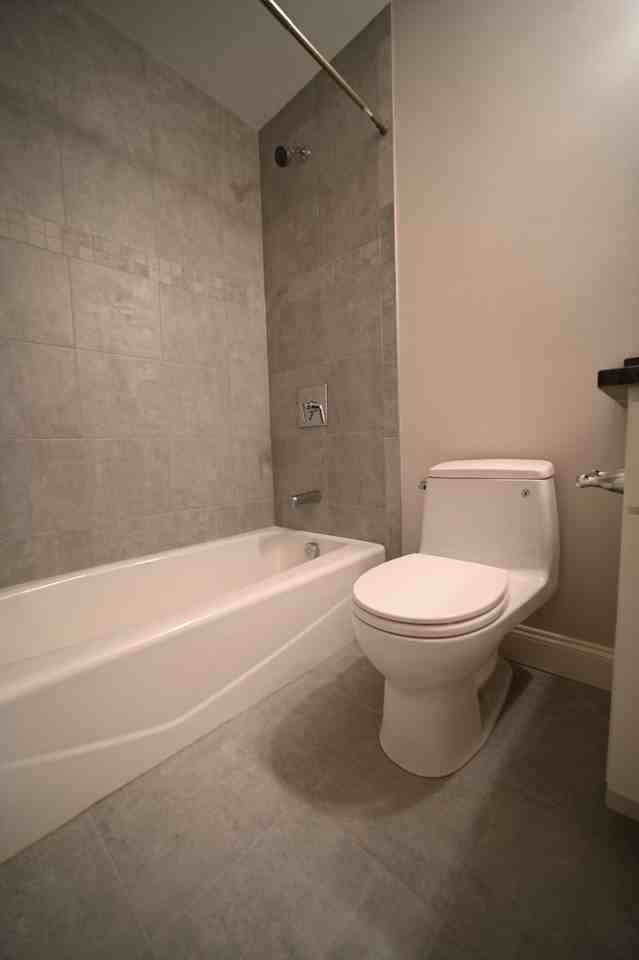 19B Roberts St - Photo 5 of 16