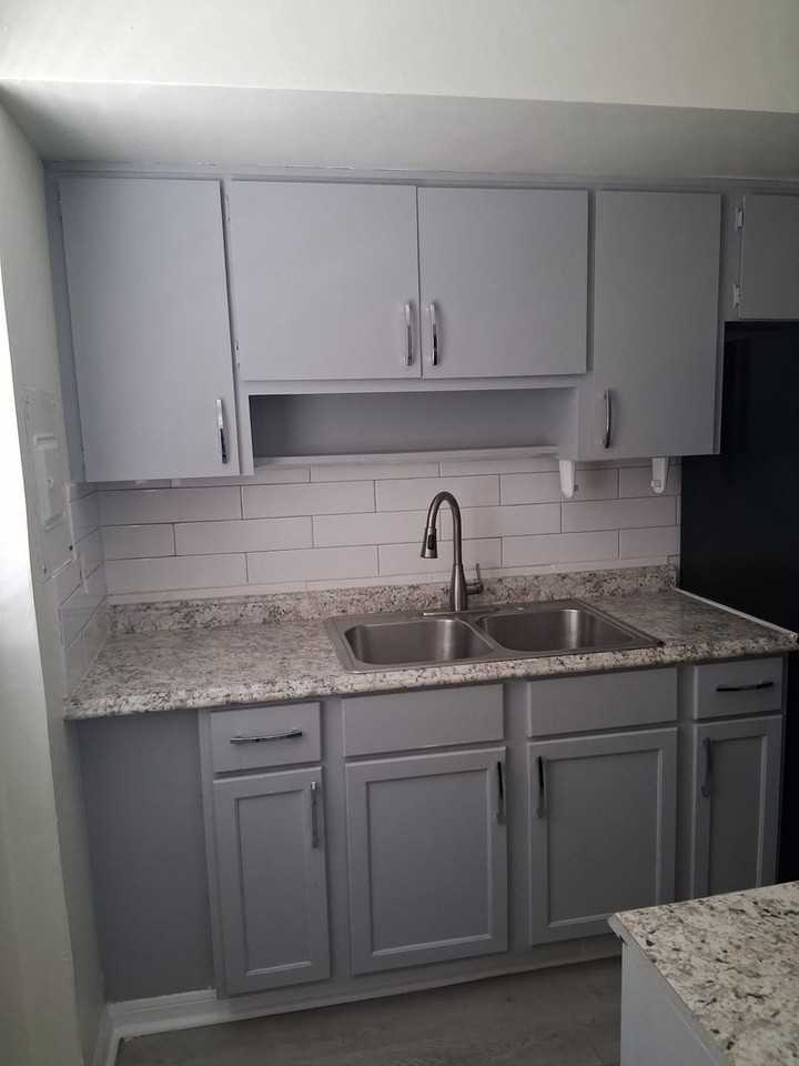 3150 Pinellas Point Dr S - Photo 7 of 40