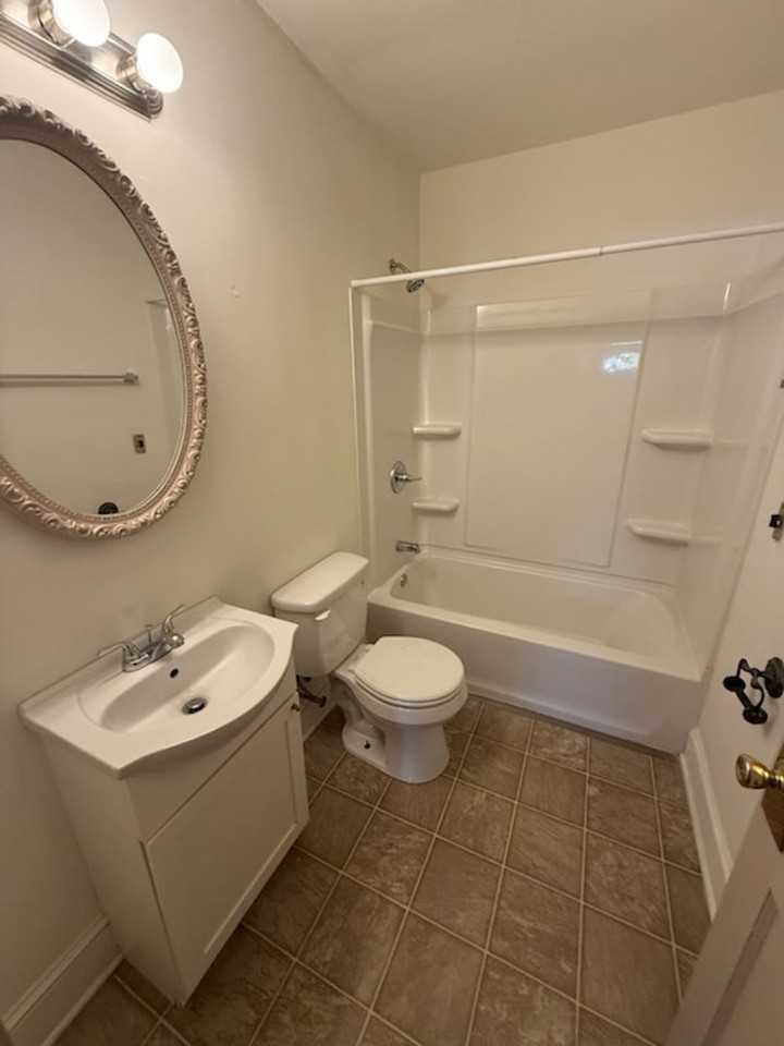 227 Lexington Rd - Photo 6 of 7