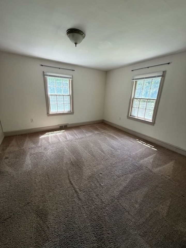 227 Lexington Rd - Photo 7 of 7