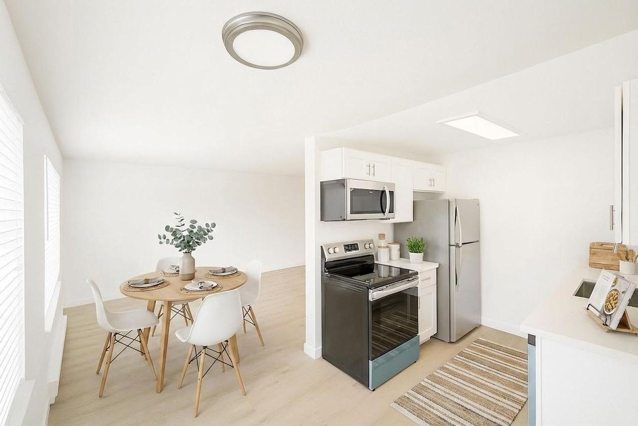 7513 146th St Sw - Photo 3 of 17