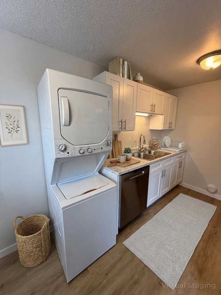 7519 146th St Sw - Photo 4 of 27