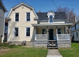 featured image of 40 Clinton Ave